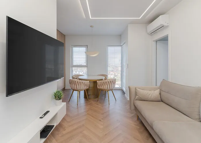 Apartmán Kwiatkowskiego Modern By Bookinghost