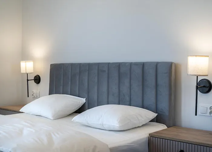 Kwiatkowskiego Modern By Bookinghost