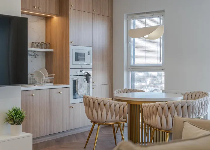 Kwiatkowskiego Modern By Bookinghost Apartament