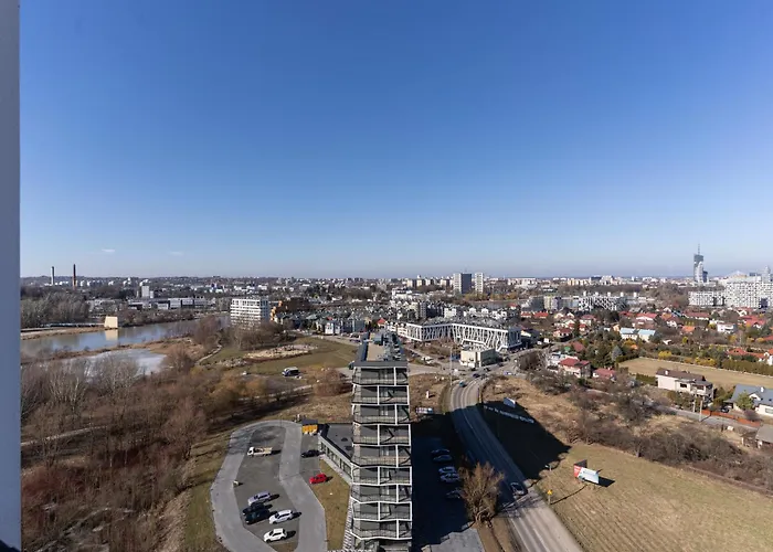 Kwiatkowskiego Modern By Bookinghost